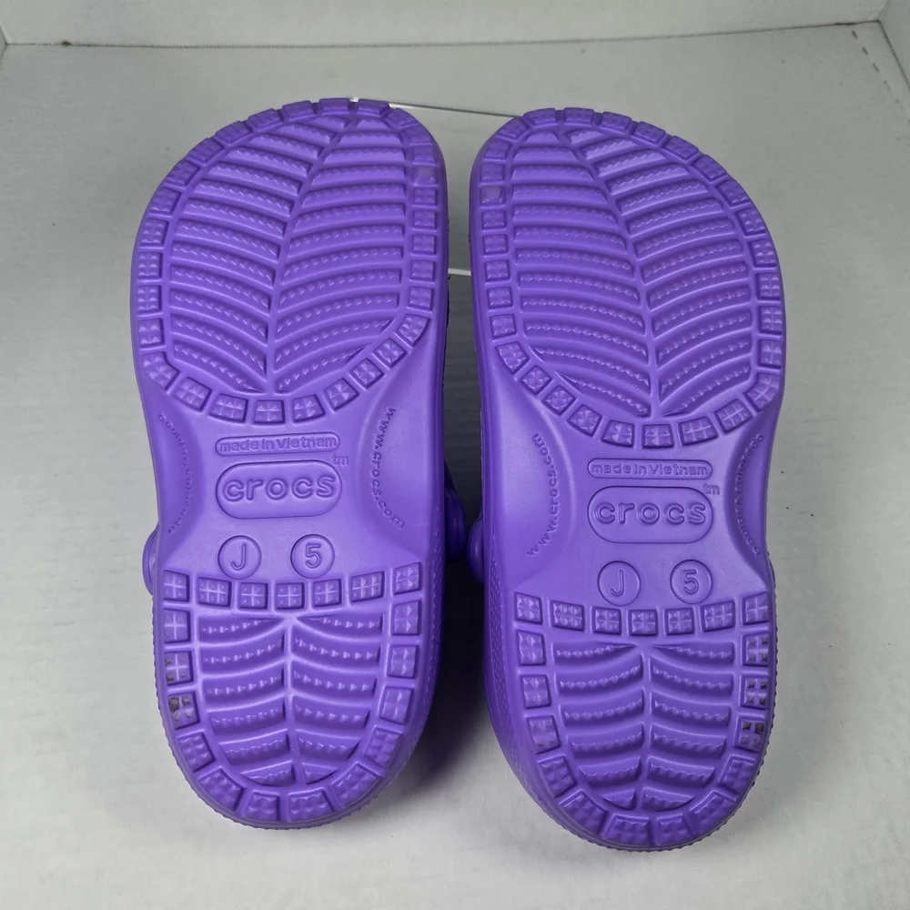 Crocs Kids Purple Classic Clog Slip-ons - Size J5 Big Girl 5